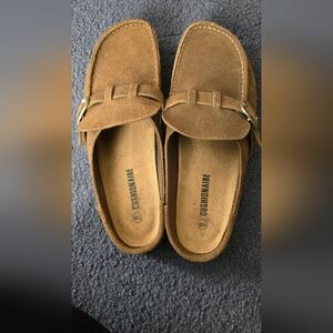 Cushionaire buckle clogs